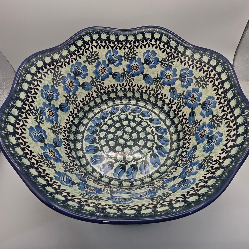 Polish Pottery Ceramika Artystyczna Unikat 1102 Scalloped Bowl Blue Floral 10.5"